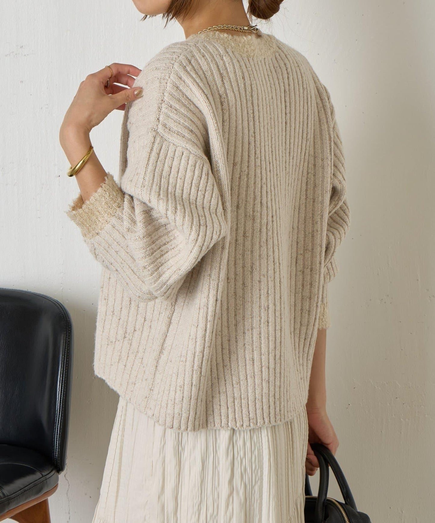 領口袖口拼色條紋亮絲針織衫