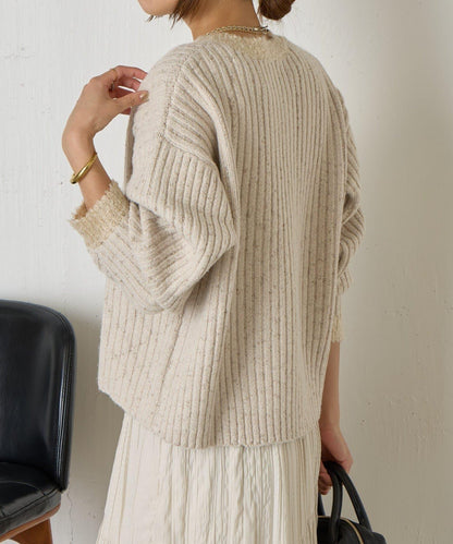 領口袖口拼色條紋亮絲針織衫