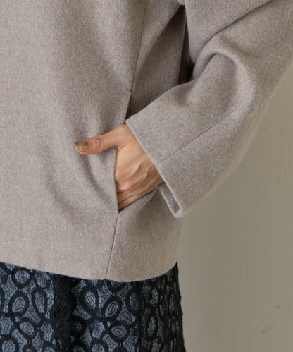 下襬褶飾短款夾克