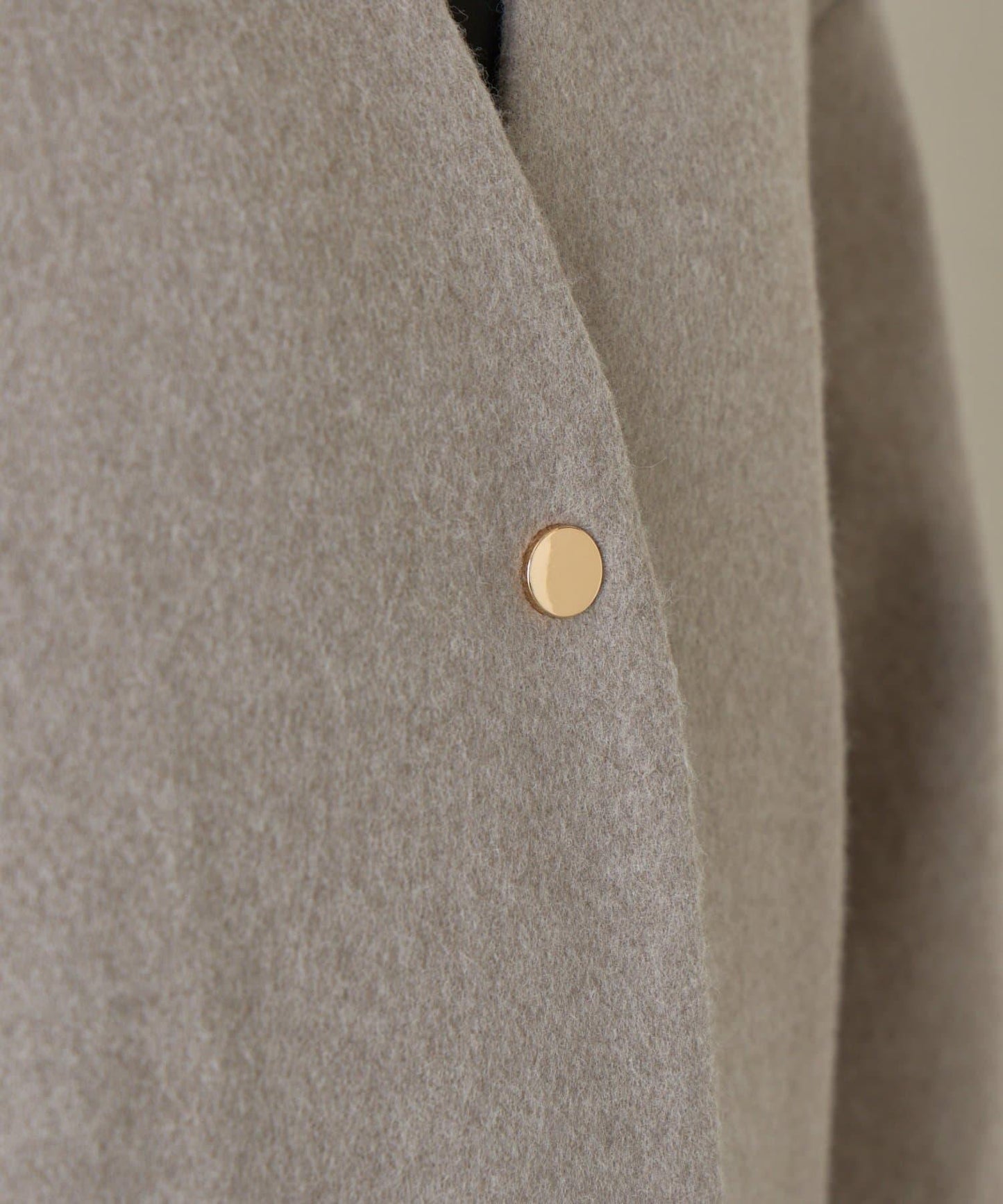 下襬褶飾短款夾克