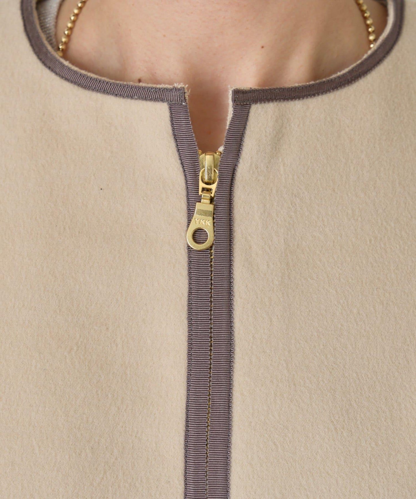 拼接線條繭型大衣