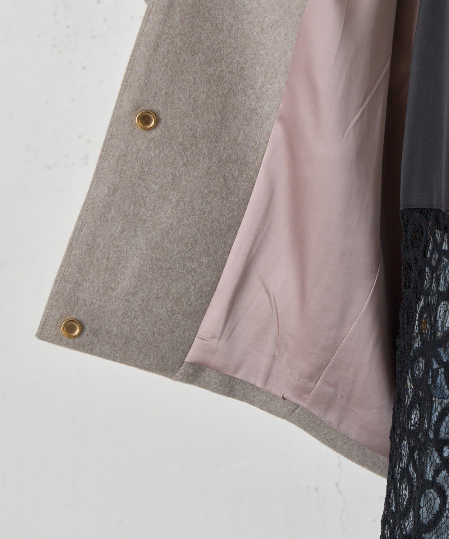 下襬褶飾短款夾克