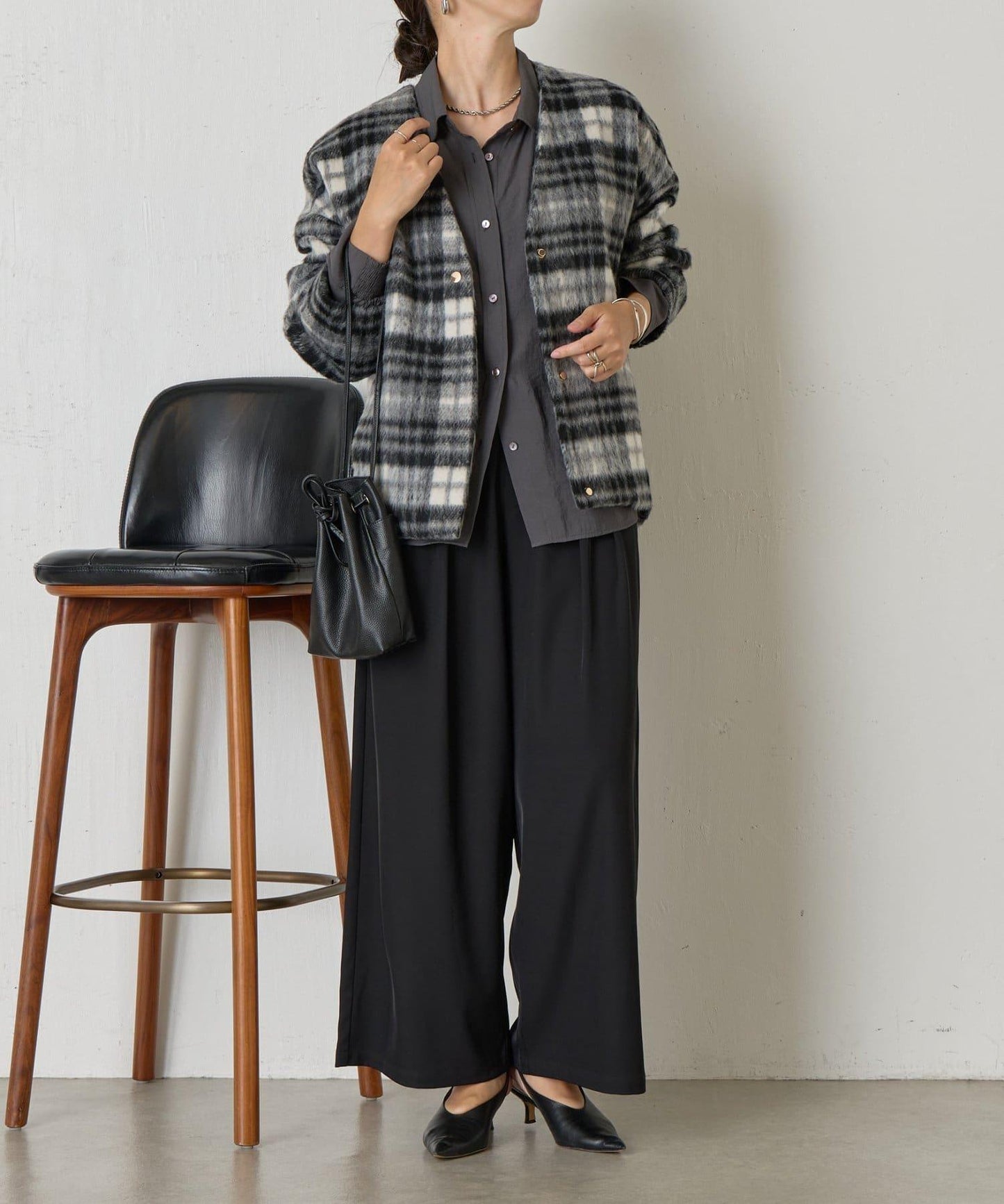 下襬褶飾短款夾克