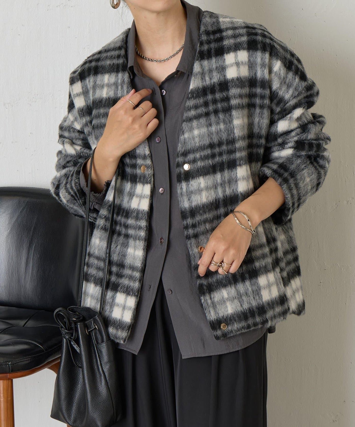 下襬褶飾短款夾克