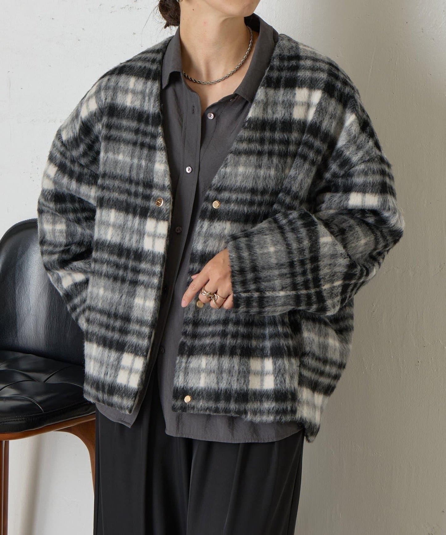 下襬褶飾短款夾克