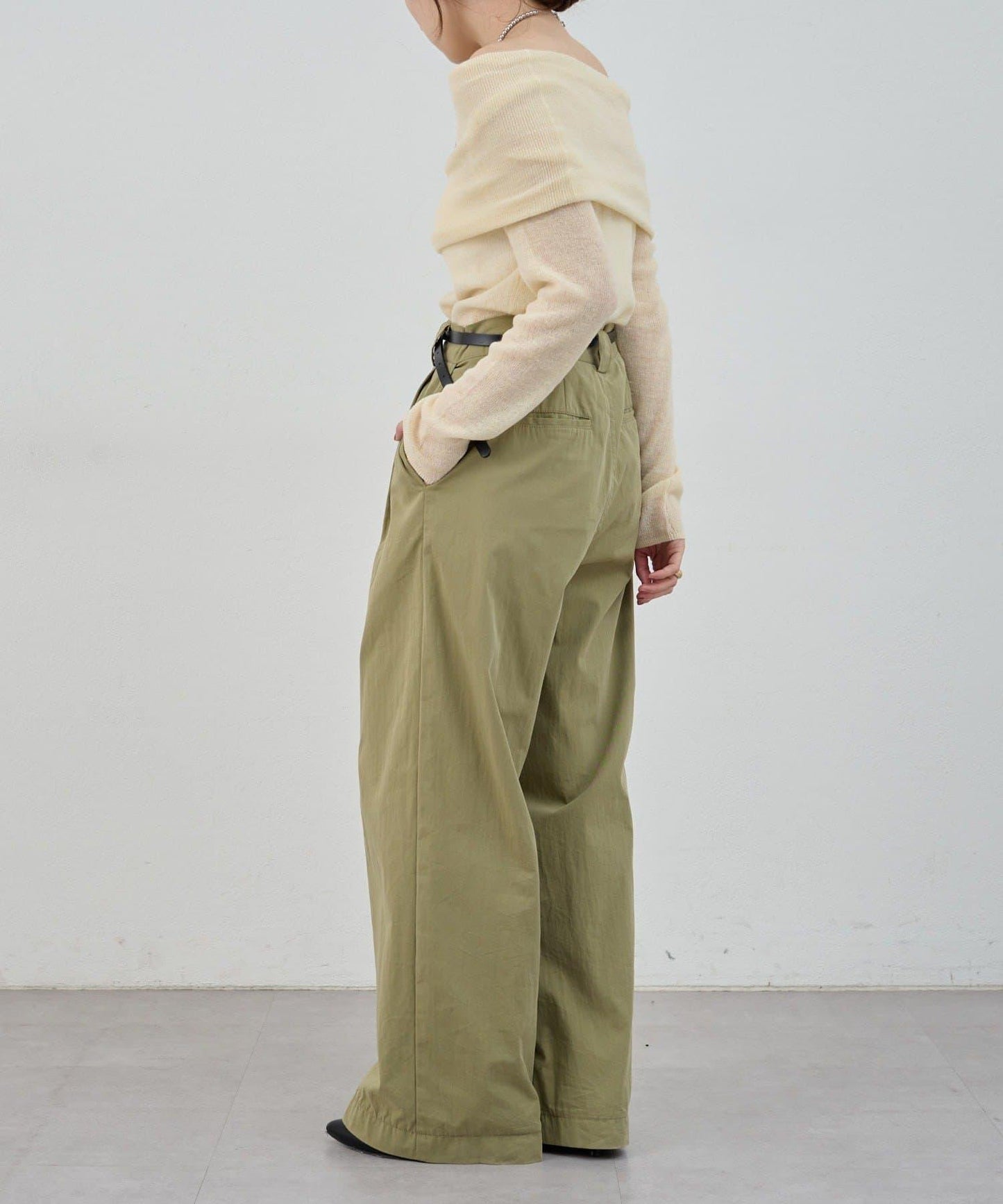 【SHENERY】透視一字肩針織衫