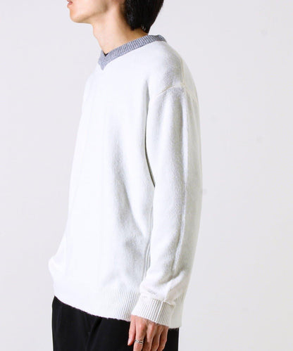 【配色羅紋點綴的優雅針織衫】GR刺繡 淺V領套頭針織衫