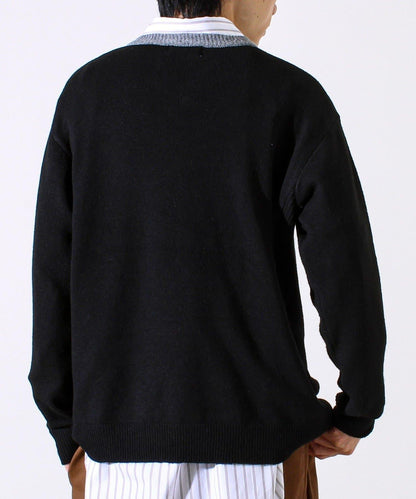 【配色羅紋點綴的優雅針織衫】GR刺繡 淺V領套頭針織衫