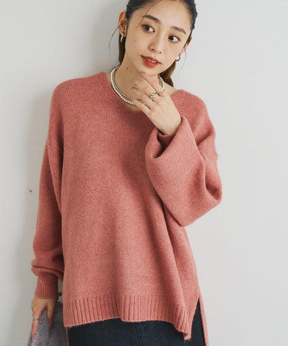 人氣單品・柔軟輕盈穿著感受 仿犛牛絨V領針織衫