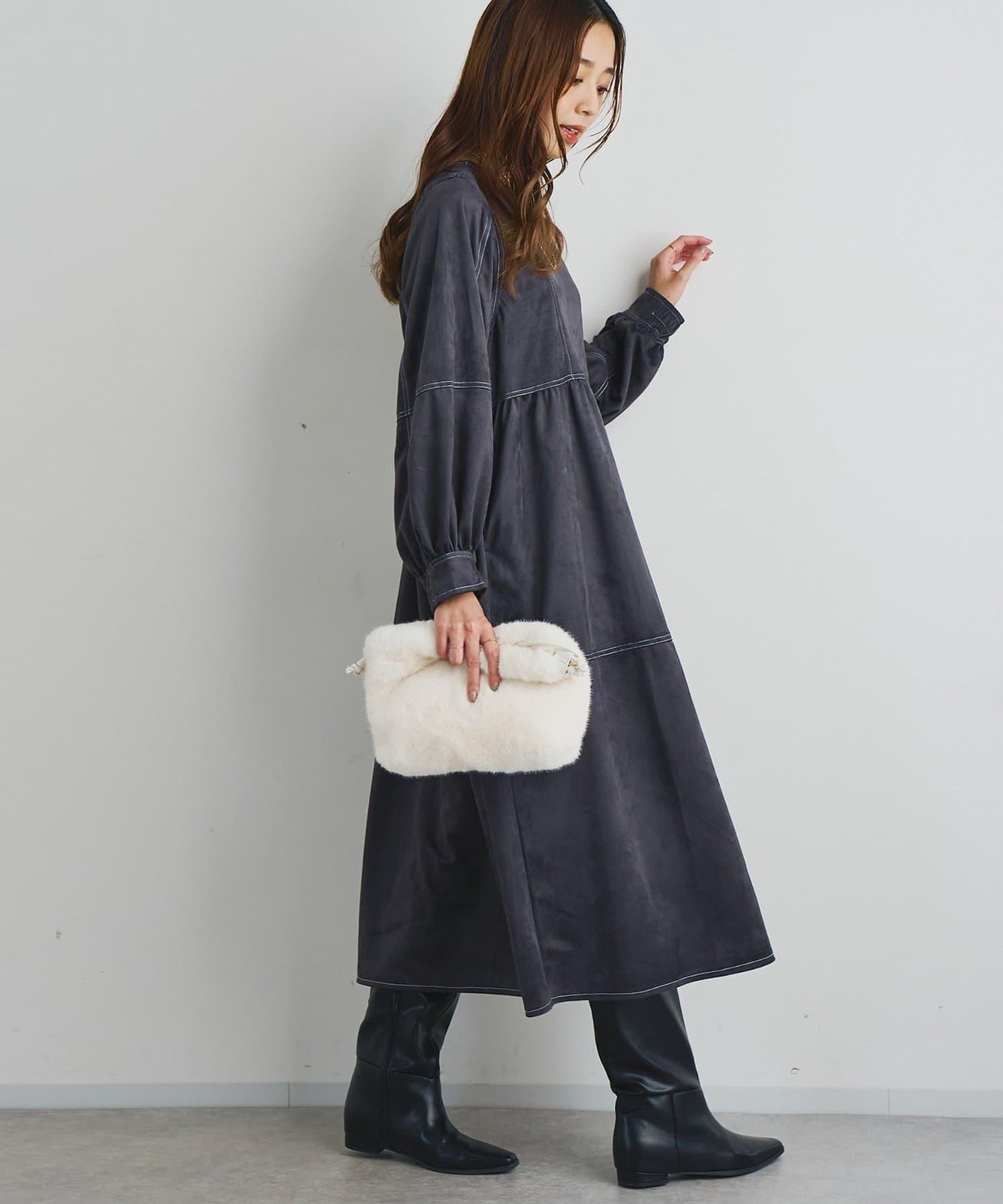 前後兩穿仿桃皮絨拼接連衣裙