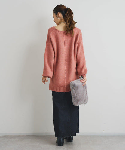 人氣單品・柔軟輕盈穿著感受 仿犛牛絨V領針織衫