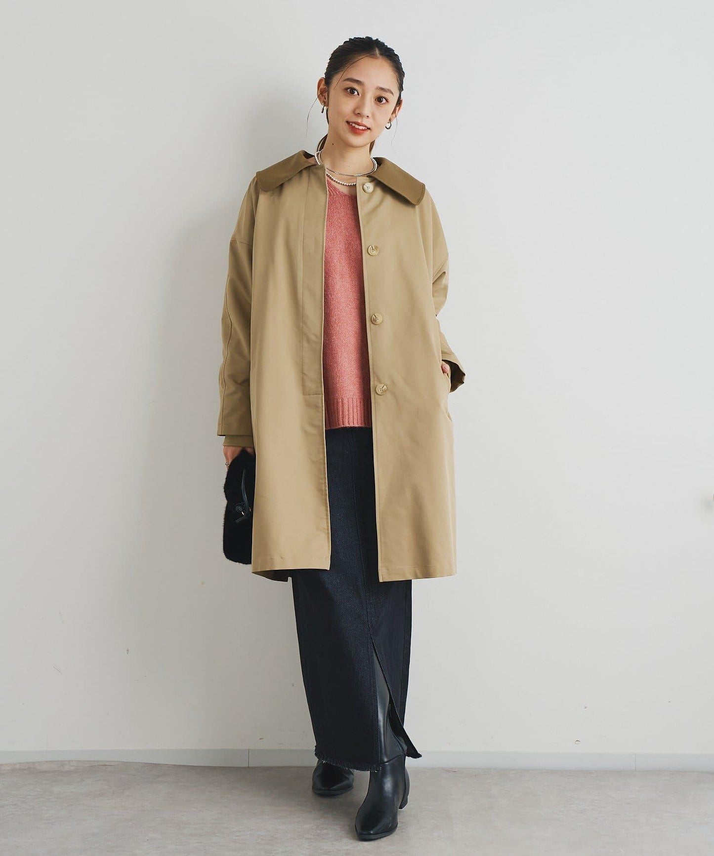 人氣單品・柔軟輕盈穿著感受 仿犛牛絨V領針織衫