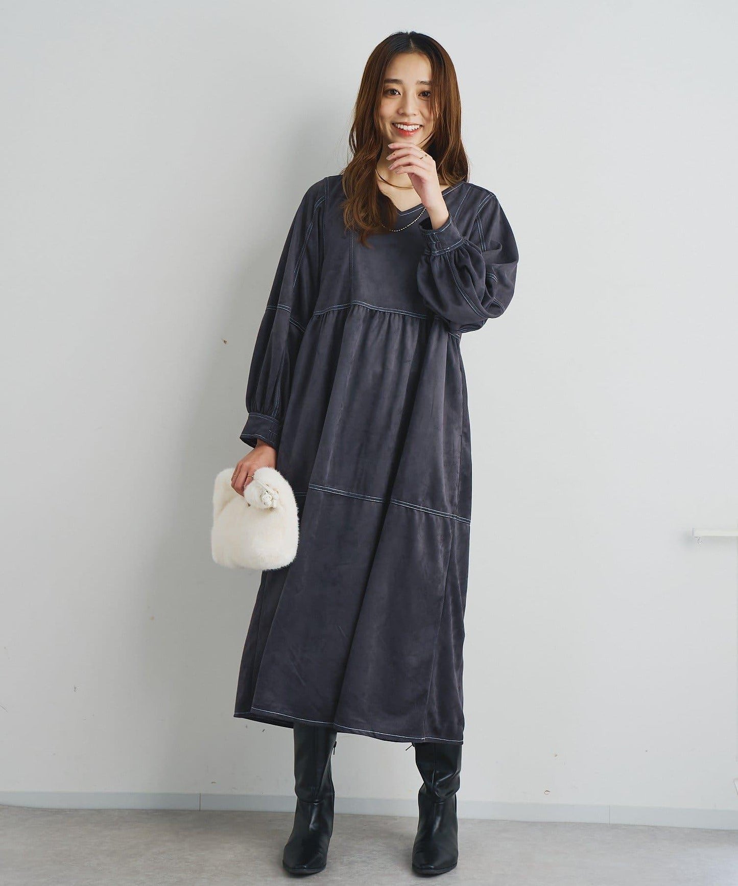 前後兩穿仿桃皮絨拼接連衣裙