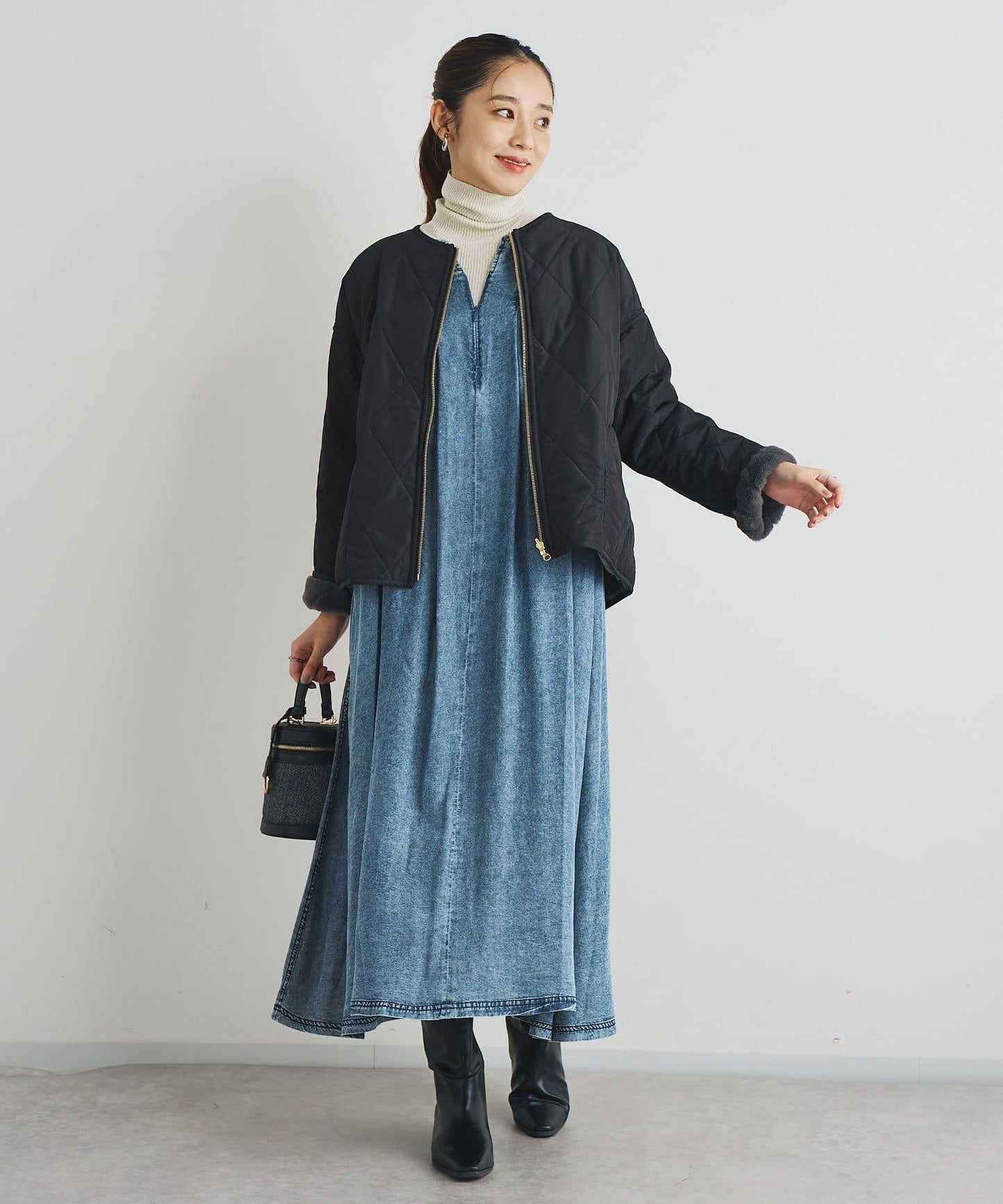 低調時尚亮片高領衫