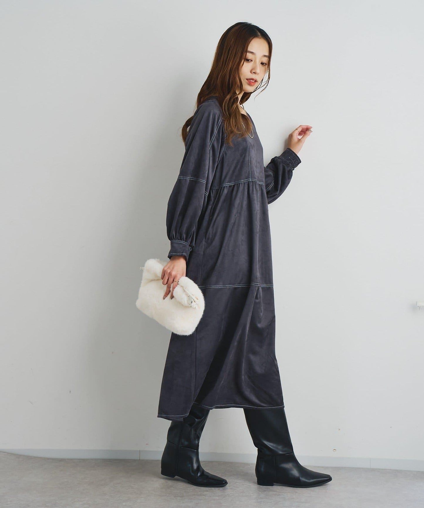 前後兩穿仿桃皮絨拼接連衣裙