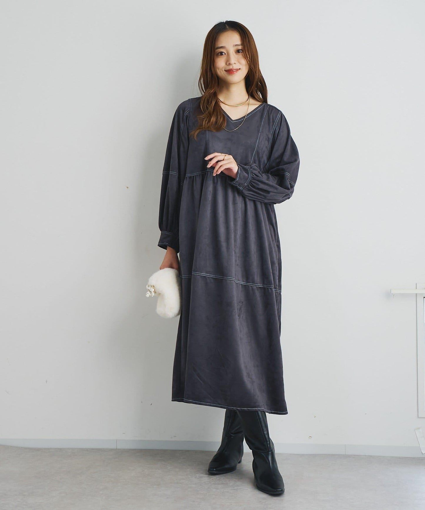 前後兩穿仿桃皮絨拼接連衣裙