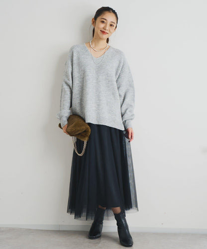 人氣單品・柔軟輕盈穿著感受 仿犛牛絨V領針織衫