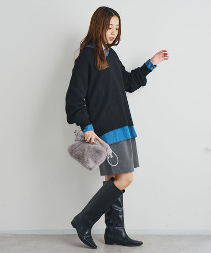 人氣單品・柔軟輕盈穿著感受 仿犛牛絨V領針織衫