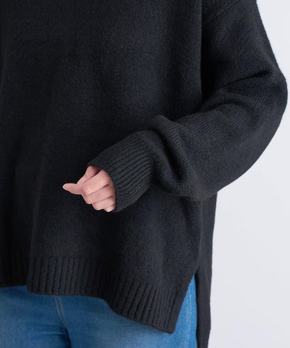 人氣單品・柔軟輕盈穿著感受 仿犛牛絨V領針織衫