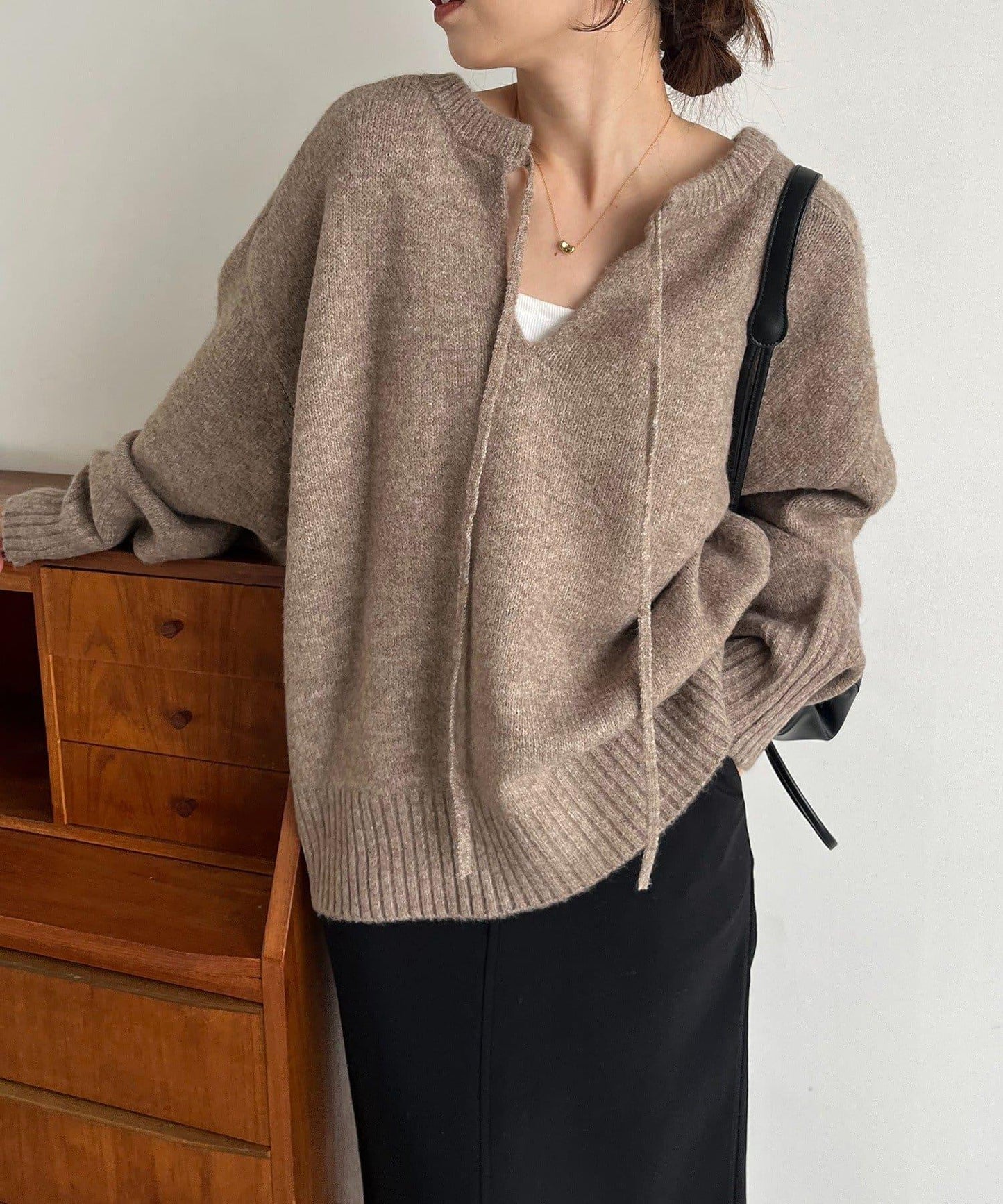 【前後兩穿】柔軟蓬鬆兩穿V領針織衫