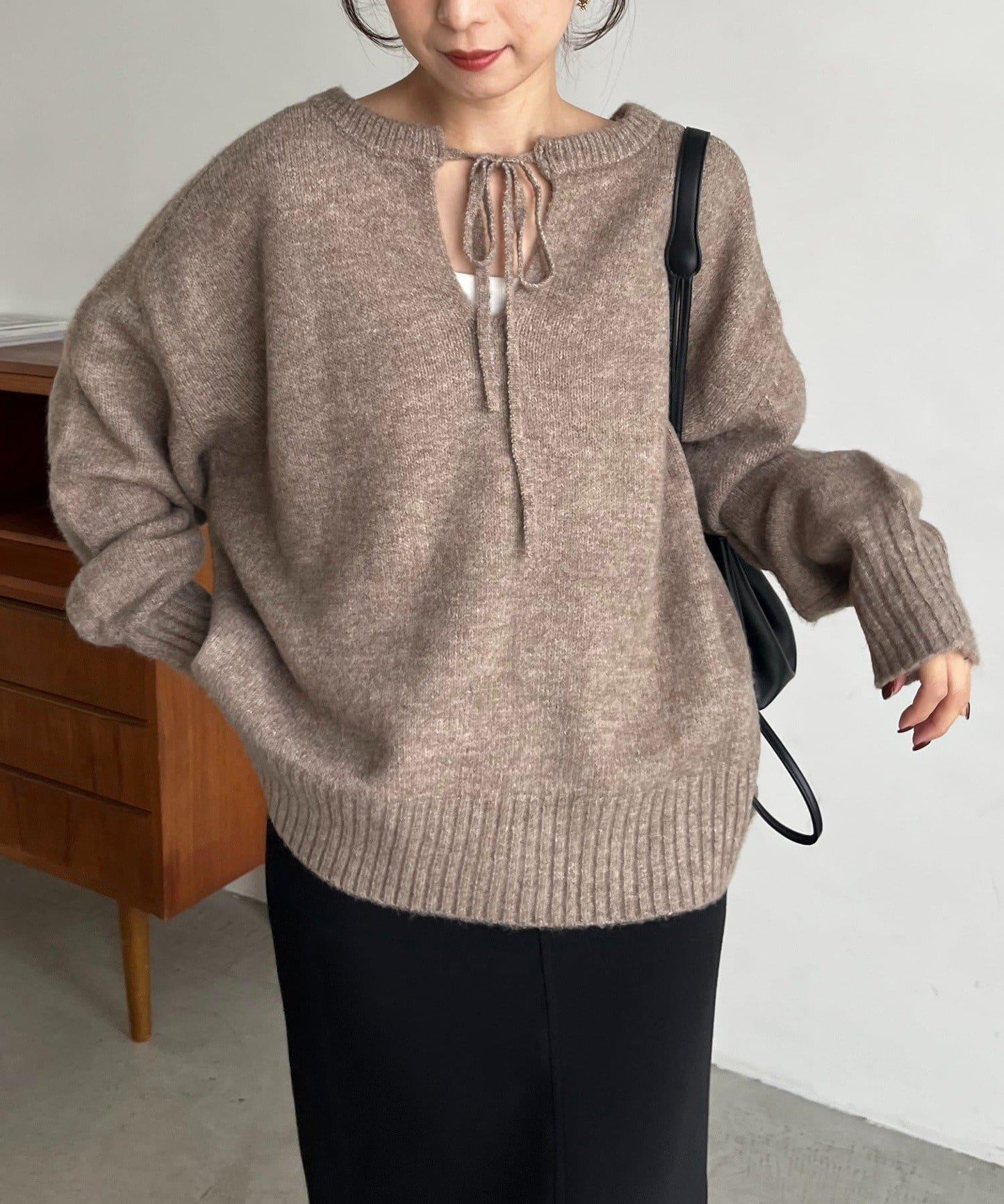 【前後兩穿】柔軟蓬鬆兩穿V領針織衫