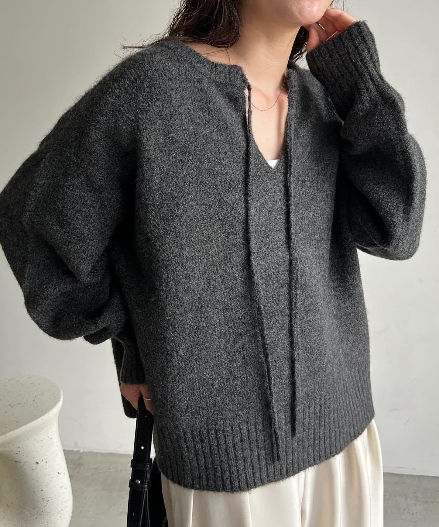 【前後兩穿】柔軟蓬鬆兩穿V領針織衫