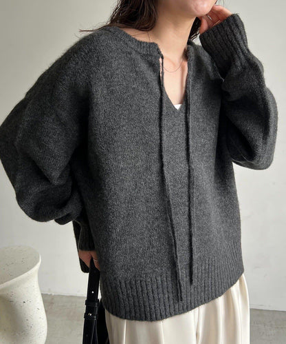 【前後兩穿】柔軟蓬鬆兩穿V領針織衫