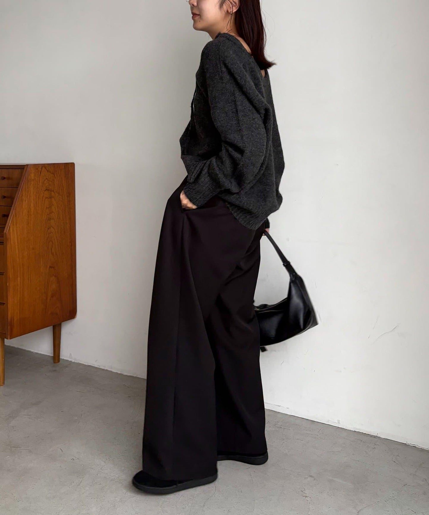 【前後兩穿】柔軟蓬鬆兩穿V領針織衫