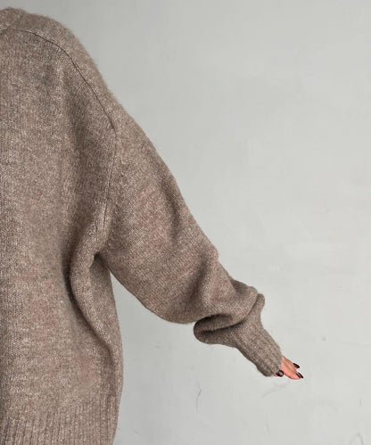 【前後兩穿】柔軟蓬鬆兩穿V領針織衫