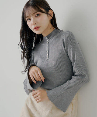 【SALON by Chico】喇叭袖不規則羅紋紐釦針織衫