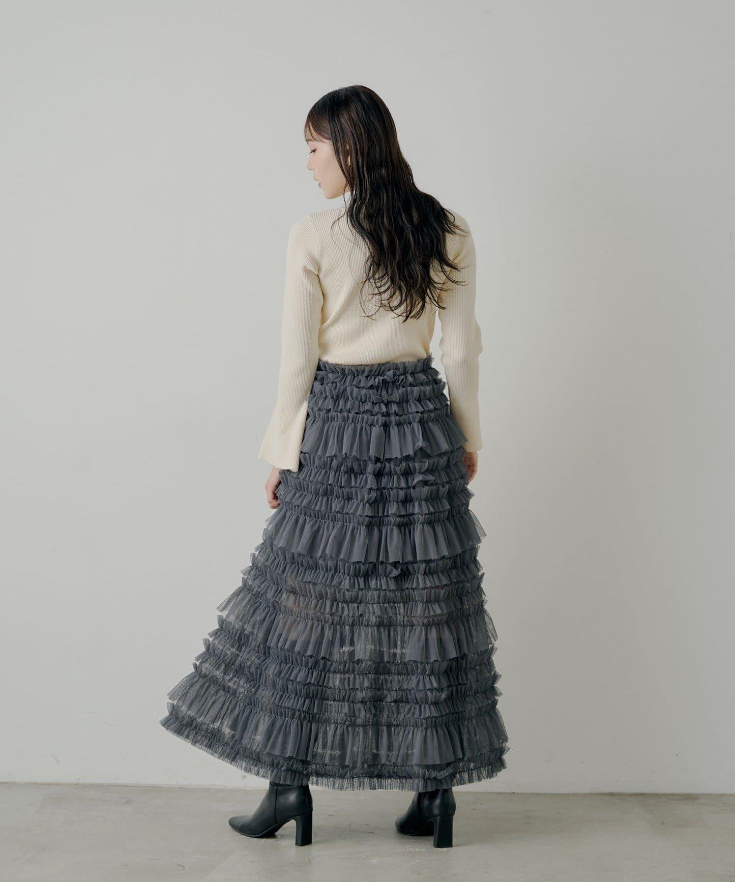 【SALON by Chico】喇叭袖不規則羅紋紐釦針織衫