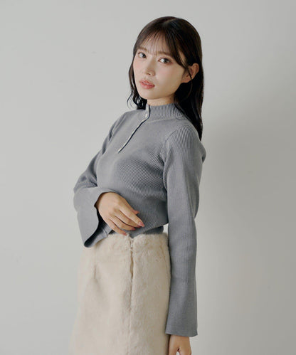 【SALON by Chico】喇叭袖不規則羅紋紐釦針織衫