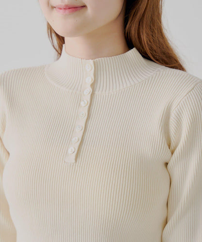 【SALON by Chico】喇叭袖不規則羅紋紐釦針織衫