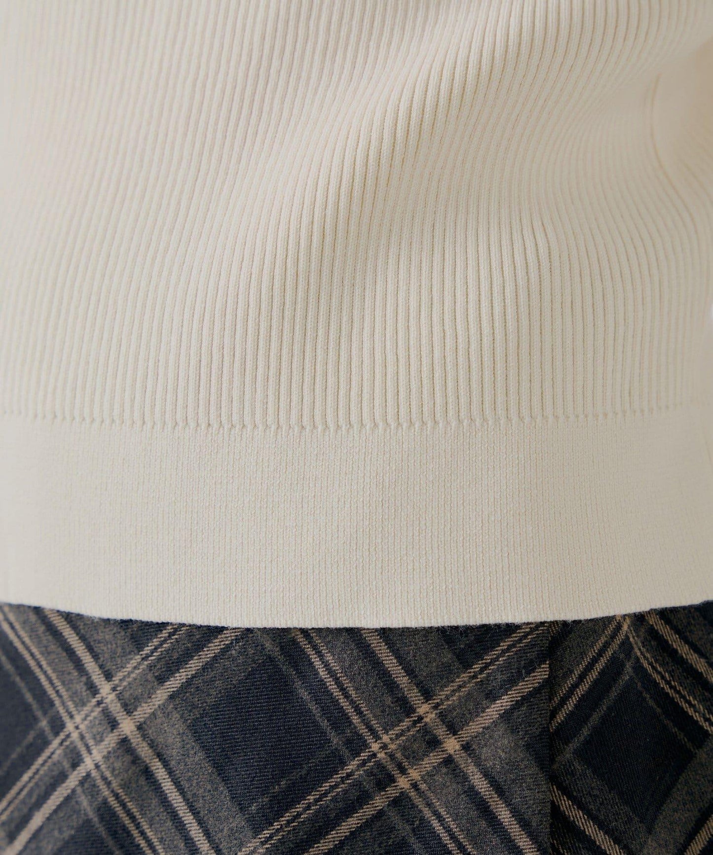 【SALON by Chico】喇叭袖不規則羅紋紐釦針織衫