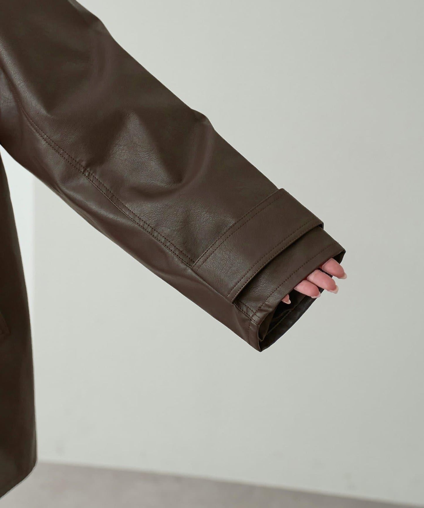 【Discoat】仿皮立領大衣