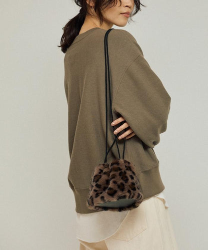 仿皮草迷你束口包