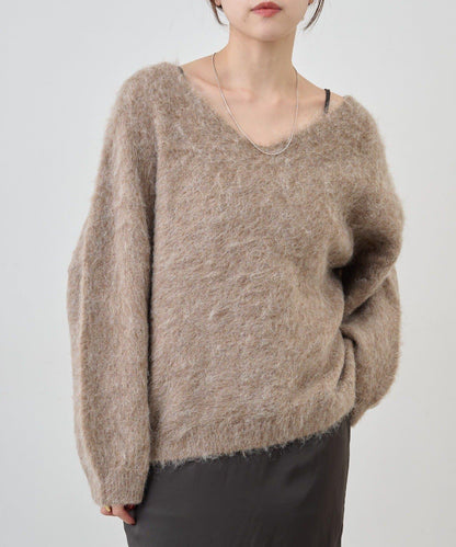 毛絨V領套頭衫