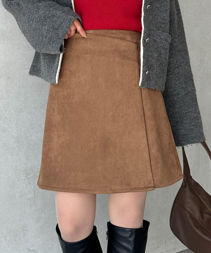 麂皮包裹式迷你裙