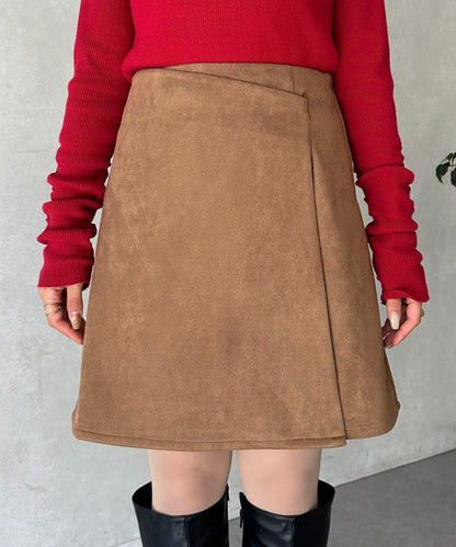 麂皮包裹式迷你裙