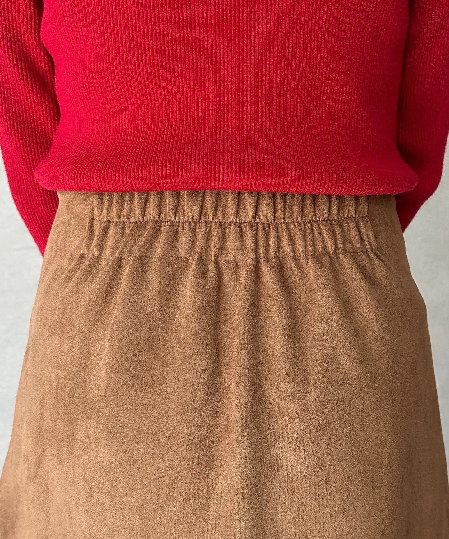 麂皮包裹式迷你裙