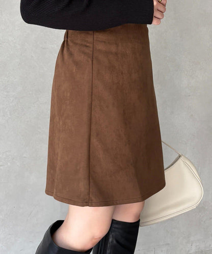 麂皮包裹式迷你裙