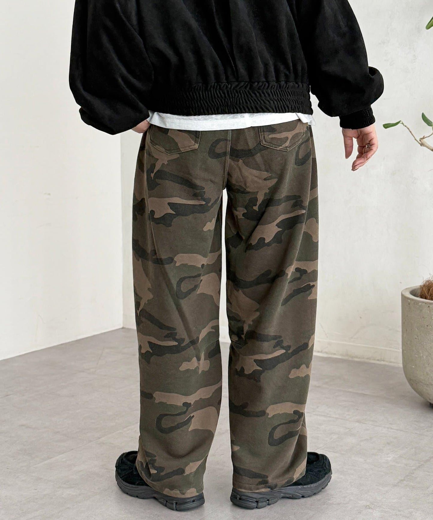 加絨彎曲運動褲