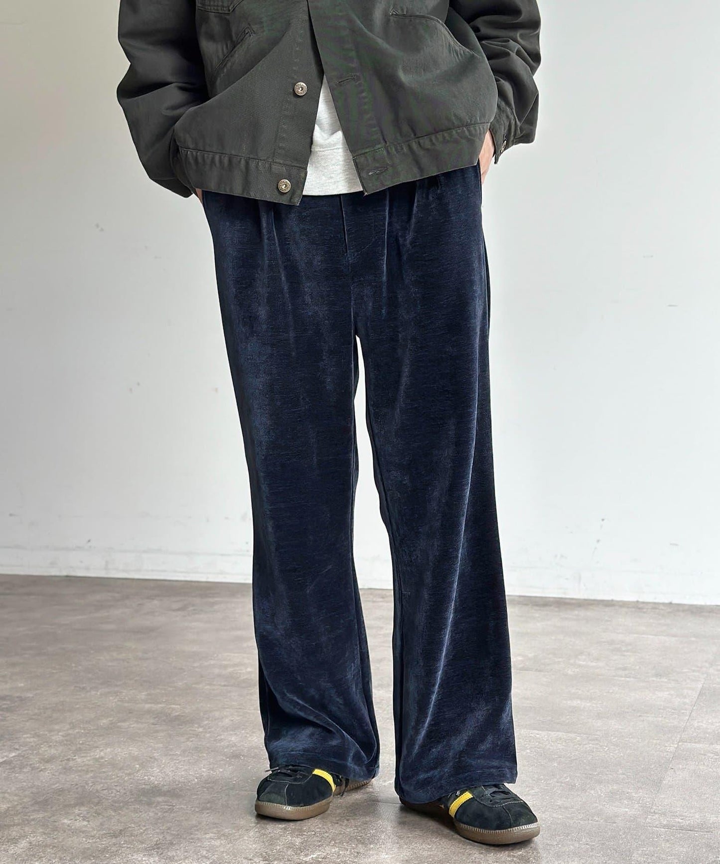 天鵝絨燈芯絨微喇褲