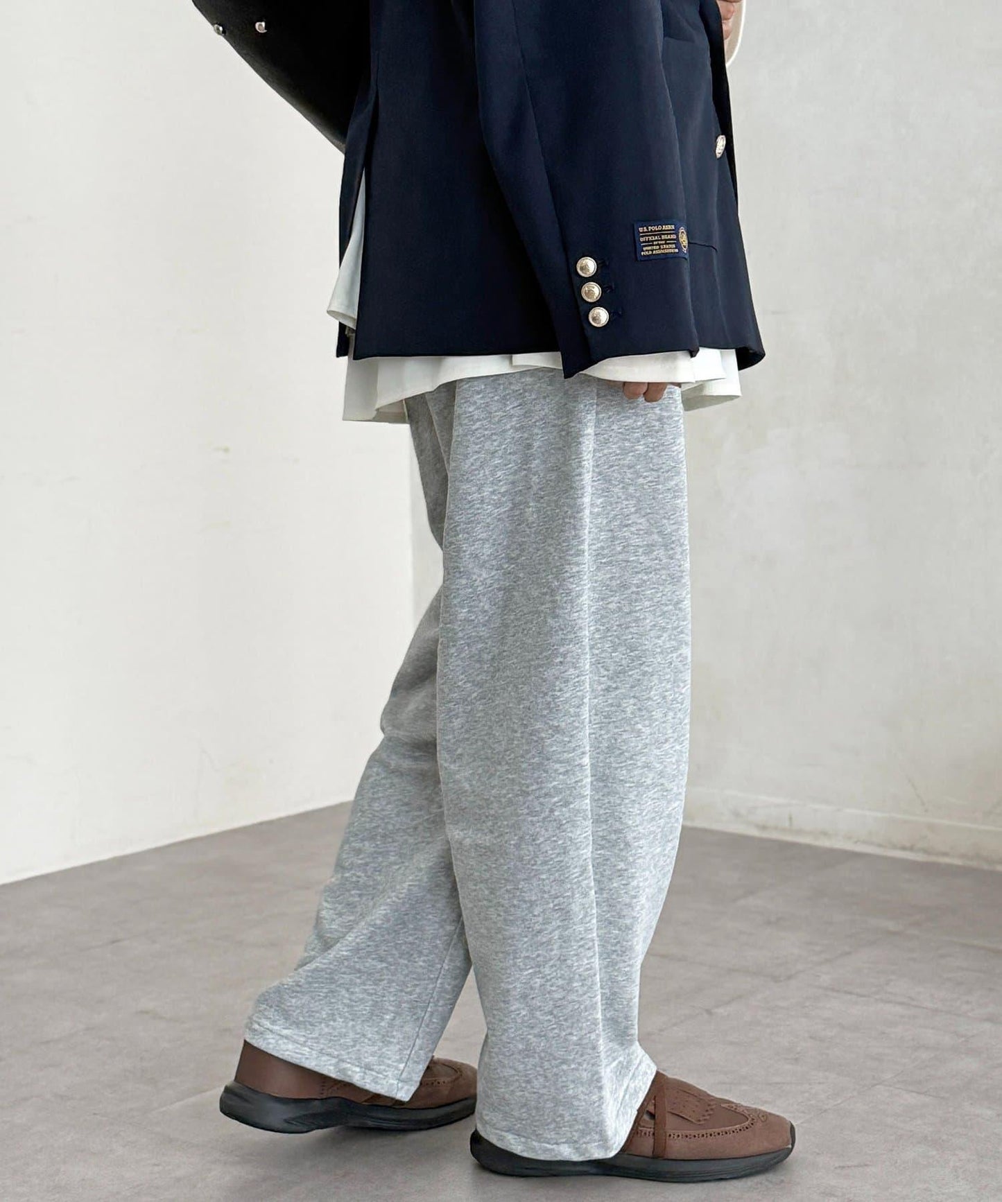 加絨彎曲運動褲