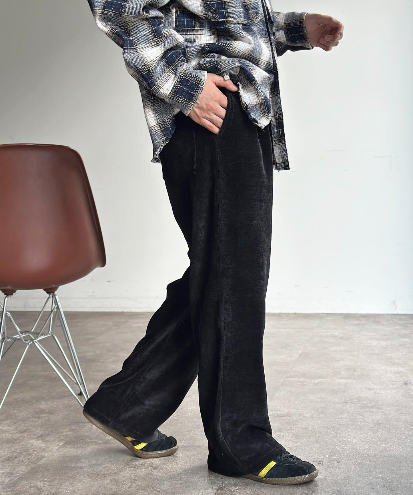 天鵝絨燈芯絨微喇褲