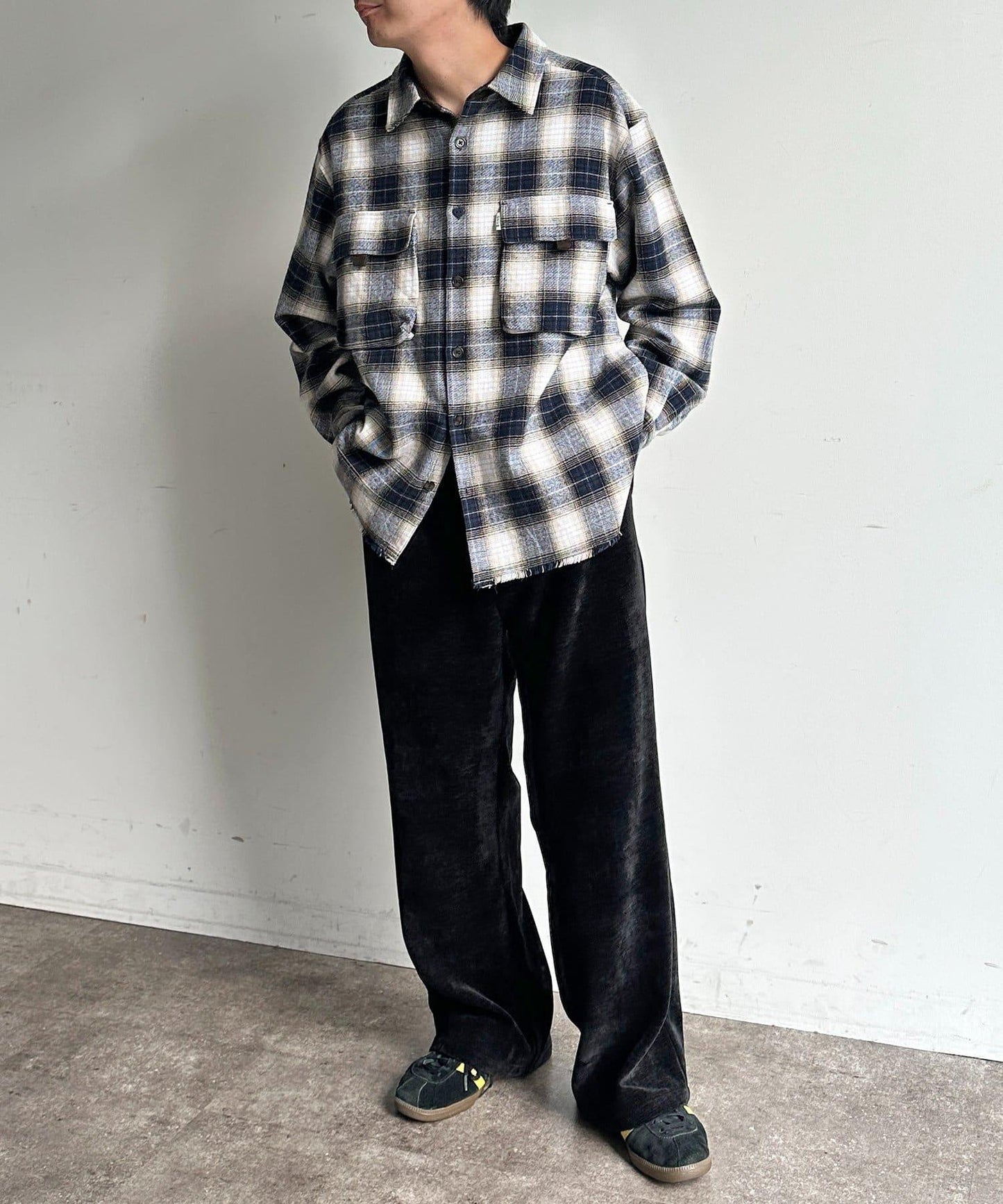 天鵝絨燈芯絨微喇褲