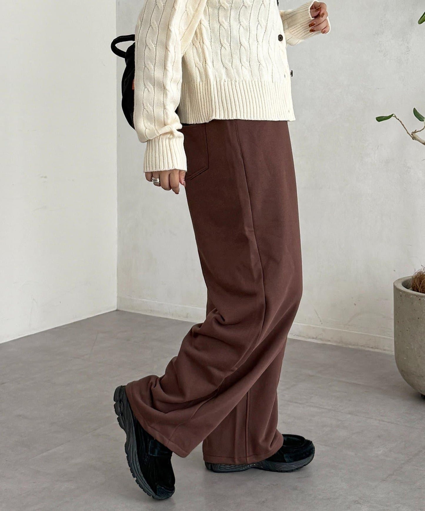 加絨彎曲運動褲