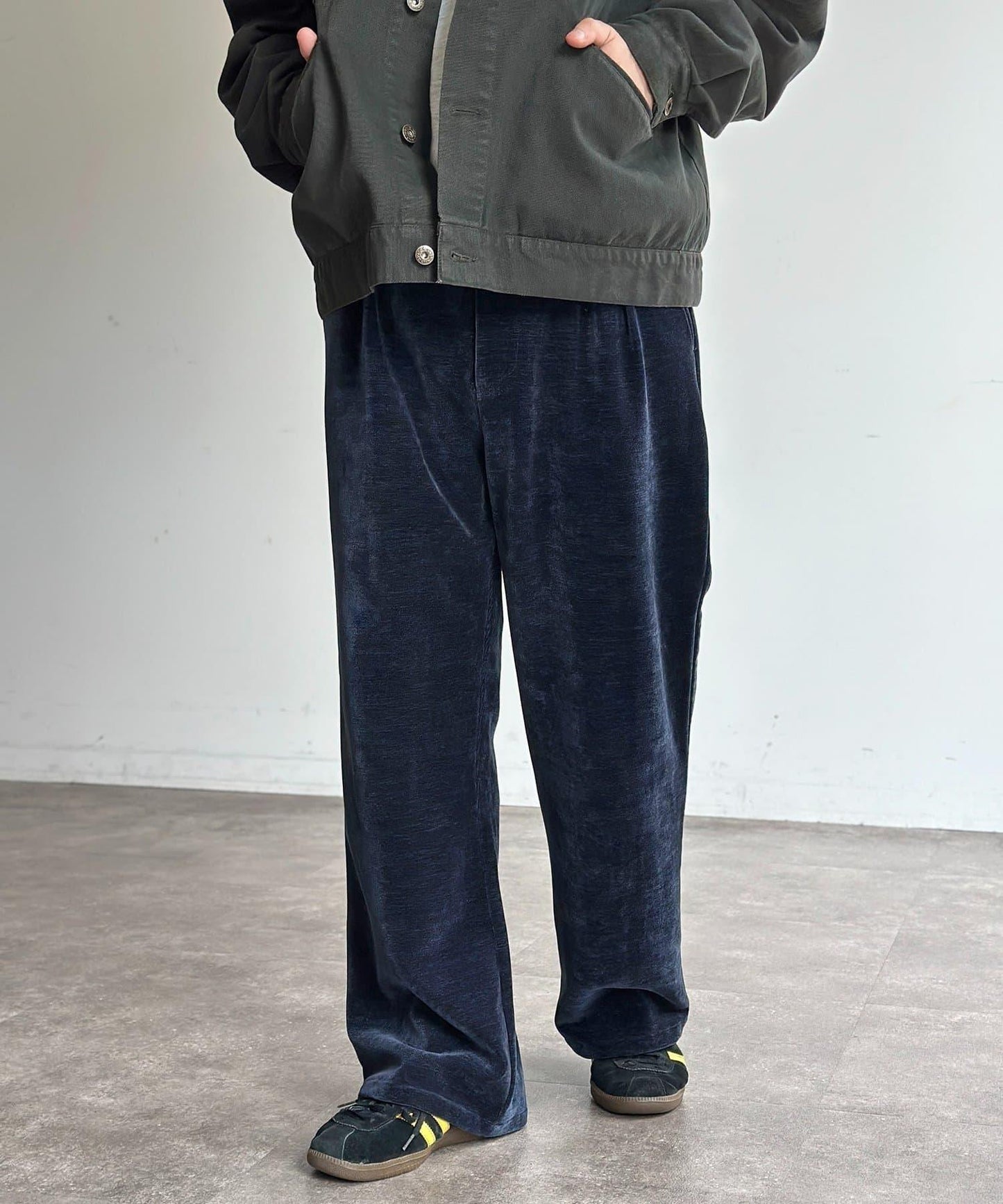 天鵝絨燈芯絨微喇褲