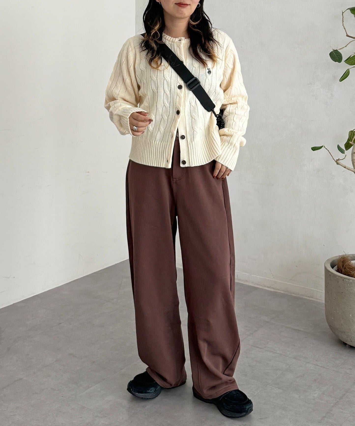 加絨彎曲運動褲