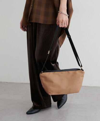 基礎款尼龍單肩包